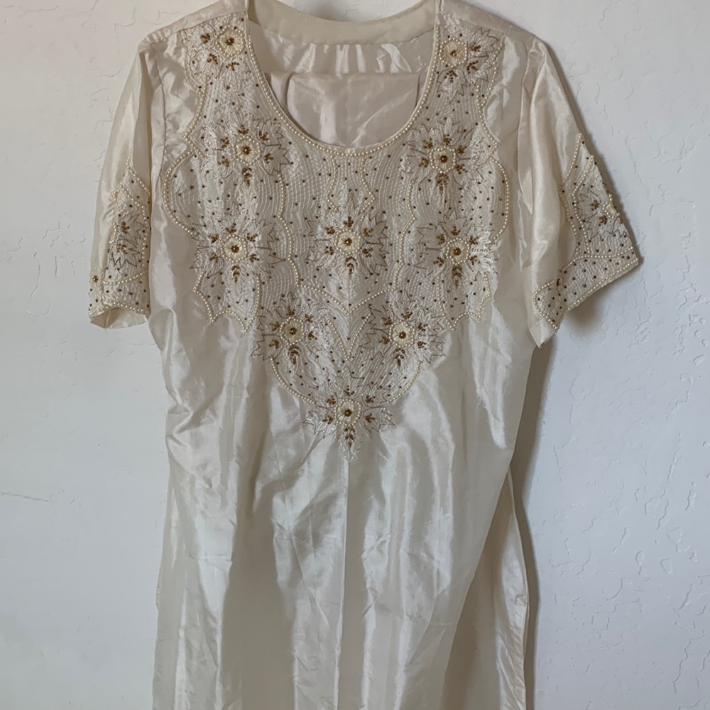Woman’s Indian suit